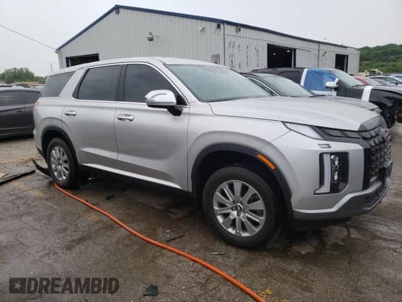 2023 Hyundai Palisade SE с VIN KM8R1DGE9PU525117, выставлен на аукционе Copart как лот 60870874 с пробегом 21 335 миль миль и Списание • Salvage title. История ставок и продаж доступна на DreamBid. Изображение 4.