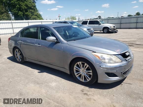 2014 Hyundai Genesis 3.8L с VIN KMHGC4DD6EU262322, выставлен на аукционе Copart как лот 70262105 с пробегом 109 980 миль миль и Списание • Salvage title. История ставок и продаж доступна на DreamBid. Изображение 4.