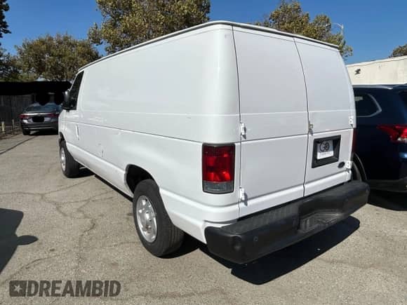 2012 Ford Econoline Cargo Commercial with VIN 1FTNE1EW0CDB34417, listed as a Copart auction lot 82175125 with 106,454 mi miles and Clean title. Bid and sale history available at DreamBid. Image 3.