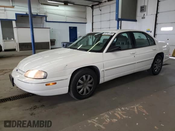 2001 Chevrolet Lumina с VIN 2G1WL52J011204347, выставлен на аукционе Copart как лот 52782895 с пробегом 137 334 миль миль и Списание • Salvage title. История ставок и продаж доступна на DreamBid. Изображение 1.