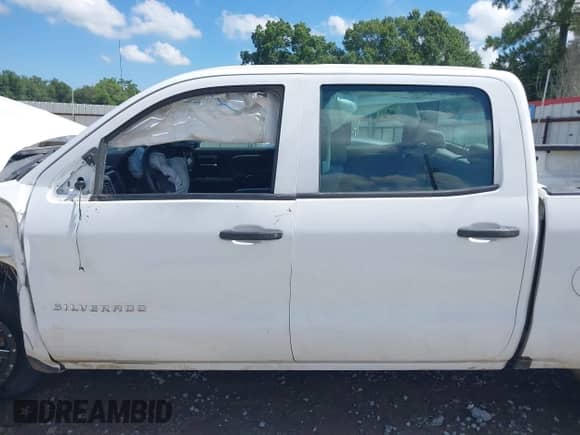 2017 Chevrolet Silverado 1500 Work Truck z VIN 3GCUKNEC3HG406079, wystawiony jako IAAI lot #42567352 z przebiegiem 189 811 mil mil oraz . Historia ofert i sprzedaży dostępna na DreamBid. Obrazek 14.