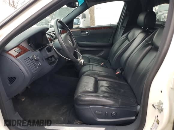 2006 Cadillac DTS Professional z VIN 1GEEH06Y56U500692, wystawiony jako Copart lot #56546565 z przebiegiem 26 810 mil mil oraz Szkoda całkowita • Salvage title. Historia ofert i sprzedaży dostępna na DreamBid. Obrazek 7.