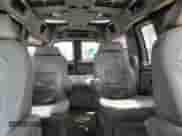 2006 Chevrolet Express Passenger z VIN 1GBFG15T761161936, wystawiony jako Copart lot #54722845 z przebiegiem 182 353 mil mil oraz Szkoda całkowita • Salvage title. Historia ofert i sprzedaży dostępna na DreamBid. Obrazek 10.