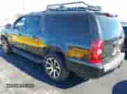 2007 Chevrolet Suburban LT z VIN 3GNFK16327G102182, wystawiony jako IAAI lot #43566070 z przebiegiem 199 182 mil mil oraz . Historia ofert i sprzedaży dostępna na DreamBid. Obrazek 3.