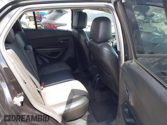 2022 Chevrolet Trax LT with VIN KL7CJPSMXNB559860, listed as a IAAI auction lot 42793692 with 40,563 mi miles and . Bid and sale history available at DreamBid. Image 8.