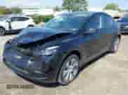 2023 Tesla Model Y Long Range z VIN 7SAYGDEE0PA201841, wystawiony jako IAAI lot #43158634 z przebiegiem 10 356 mil mil oraz . Historia ofert i sprzedaży dostępna na DreamBid. Obrazek 17.