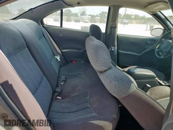 2004 Pontiac Grand Am SE1 with VIN 1G2NF52E94M627387, listed as a Copart auction lot 85299825 with 240,415 mi miles and Clean title. Bid and sale history available at DreamBid. Image 10.