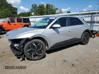 2024 Hyundai Ioniq 5 SEL z VIN KM8KNDDF9RU233943, wystawiony jako Copart lot #71784185 z przebiegiem 14 203 mil mil oraz Szkoda całkowita • Salvage title. Historia ofert i sprzedaży dostępna na DreamBid. Obrazek 1.