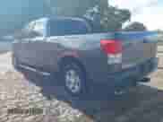 2012 Toyota Tundra z VIN 5TFRU5F14CX026640, wystawiony jako IAAI lot #42994627 z przebiegiem 310 619 mil mil oraz . Historia ofert i sprzedaży dostępna na DreamBid. Obrazek 3.