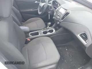 2018 Chevrolet Cruze LT с VIN 1G1BE5SM5J7153286, выставлен на аукционе IAAI как лот 43123664 с пробегом 97 154 миль миль и . История ставок и продаж доступна на DreamBid. Изображение 5.