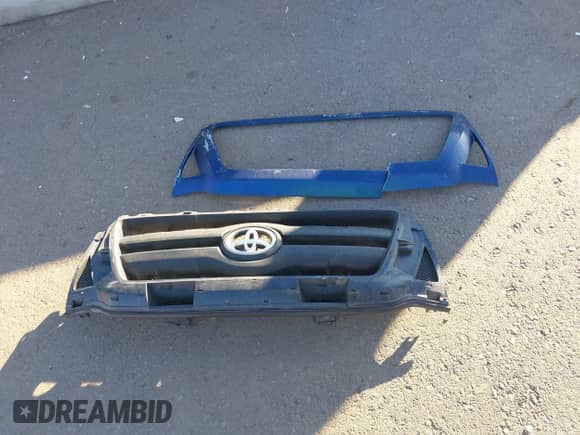 2007 Toyota Tacoma PreRunner z VIN 5TEKU72N37Z438357, wystawiony jako IAAI lot #43549022 z przebiegiem 185 868 mil mil oraz . Historia ofert i sprzedaży dostępna na DreamBid. Obrazek 12.