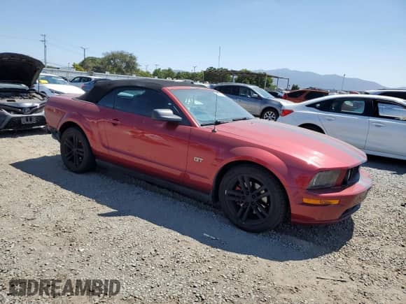 2005 Ford Mustang GT Deluxe с VIN 1ZVFT85H455196014, выставлен на аукционе Copart как лот 64955205 с пробегом 185 633 миль миль и Списание • Salvage title. История ставок и продаж доступна на DreamBid. Изображение 4.