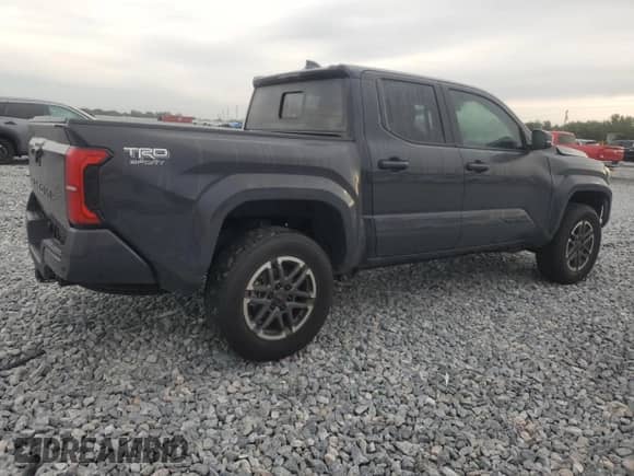 2024 Toyota Tacoma TRD Off Road with VIN 3TMLB5JN7RM019735, listed as a Copart auction lot 81086225 with 13,650 mi miles and Salvage title. Bid and sale history available at DreamBid. Image 3.