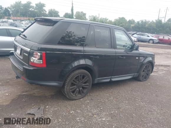 2012 Land Rover Range Rover Sport HSE Lux with VIN SALSK2D49CA723560, listed as a IAAI auction lot 43165053 with 136,361 mi miles and . Bid and sale history available at DreamBid. Image 4.