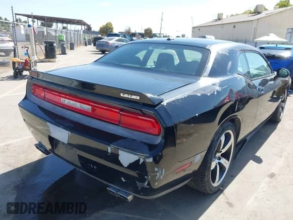 2012 Dodge Challenger SRT-8 392 с VIN 2C3CDYCJ5CH208805, выставлен на аукционе IAAI как лот 43187211 с пробегом 120 224 миль миль и . История ставок и продаж доступна на DreamBid. Изображение 4.