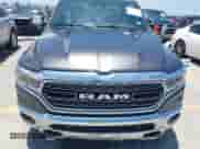 2022 Ram 1500 Limited z VIN 1C6RREHM7NN350387, wystawiony jako IAAI lot #42458974 z przebiegiem Nie podano mil oraz . Historia ofert i sprzedaży dostępna na DreamBid. Obrazek 6.
