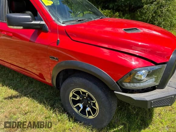 2017 Ram 1500 Rebel z VIN 1C6RR7YT3HS795329, wystawiony jako Copart lot #66280055 z przebiegiem 77 782 mil mil oraz Czysty tytuł • Clean title. Historia ofert i sprzedaży dostępna na DreamBid. Obrazek 1.