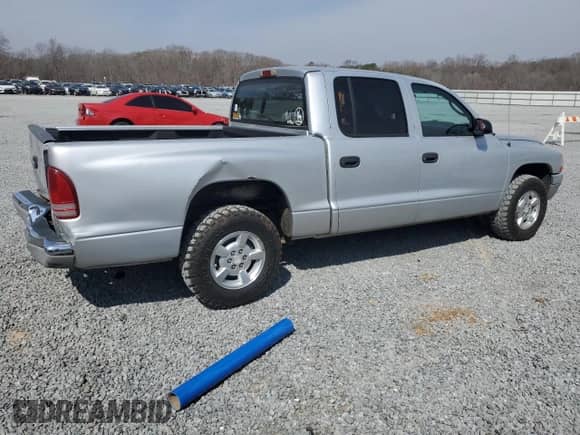 2001 Dodge Dakota Sport with VIN 1B7GL2AX01S126636, listed as a Copart auction lot 48332505 with 175,866 mi miles and Salvage title. Bid and sale history available at DreamBid. Image 3.