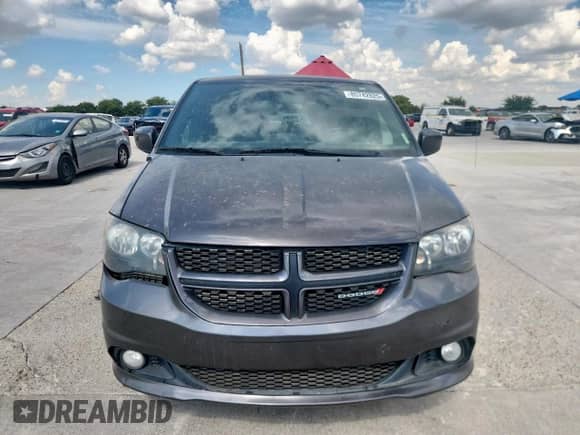2016 Dodge Grand Caravan R/T with VIN 2C4RDGEG9GR323330, listed as a Copart auction lot 85742825 with 129,748 mi miles and Clean title. Bid and sale history available at DreamBid. Image 5.