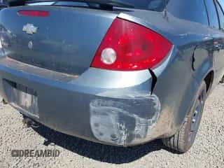2005 Chevrolet Cobalt z VIN 1G1AK52F957556442, wystawiony jako IAAI lot #42695515 z przebiegiem 152 677 mil mil oraz . Historia ofert i sprzedaży dostępna na DreamBid. Obrazek 6.