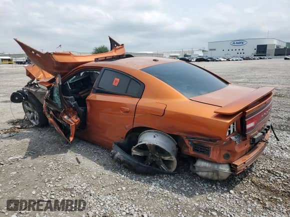 2011 Dodge Charger Road/Track with VIN 2B3CL5CT3BH584692, listed as a Copart auction lot 62411375 with Not provided miles and Non repairable. Bid and sale history available at DreamBid. Image 2.