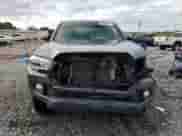 2022 Toyota Tacoma TRD Off Road with VIN 3TMCZ5AN4NM515100, listed as a Copart auction lot 84576995 with 33,917 mi miles and Salvage title. Bid and sale history available at DreamBid. Image 5.