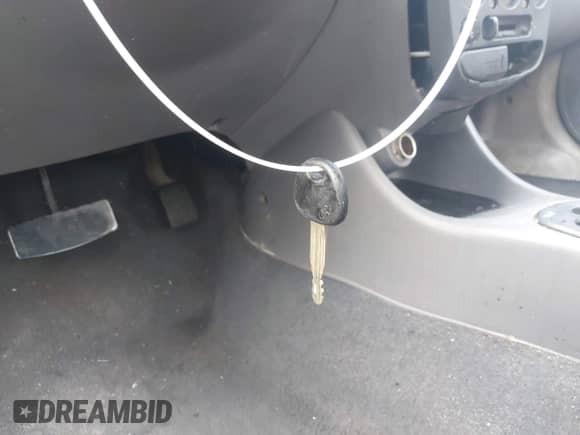 2004 Hyundai Accent GL z VIN KMHCG45C04U542714, wystawiony jako IAAI lot #42917213 z przebiegiem 172 011 mil mil oraz . Historia ofert i sprzedaży dostępna na DreamBid. Obrazek 12.