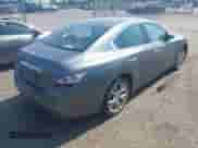 2014 Nissan Maxima SV z VIN 1N4AA5AP7EC906006, wystawiony jako IAAI lot #42411784 z przebiegiem 192 504 mil mil oraz . Historia ofert i sprzedaży dostępna na DreamBid. Obrazek 4.