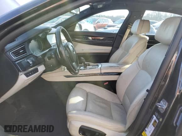 2014 BMW 7 Series 750i xDrive with VIN WBAYB6C58ED224525, listed as a Copart auction lot 85223354 with 132,892 mi miles and Clean title. Bid and sale history available at DreamBid. Image 7.