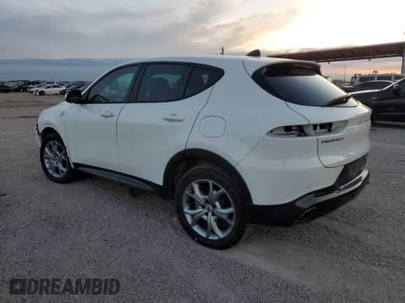 2024 Dodge Hornet R/T z VIN ZACPDFCWXR3A27419, wystawiony jako Copart lot #87380434 z przebiegiem 13 212 mil mil oraz Nie do naprawy • Non repairable. Historia ofert i sprzedaży dostępna na DreamBid. Obrazek 2.