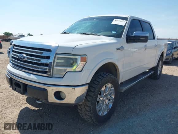 2013 Ford F-150 XL with VIN 1FTFW1EF7DKE62786, listed as a IAAI auction lot 42698274 with 159,005 mi miles and . Bid and sale history available at DreamBid. Image 17.
