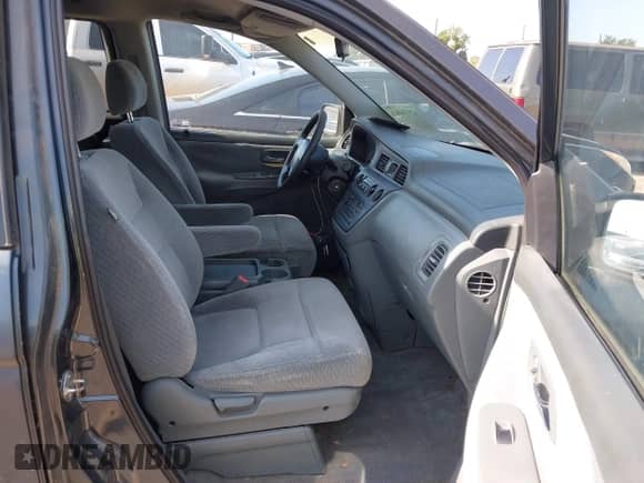 2003 Honda Odyssey LX с VIN 5FNRL18503B115238, выставлен на аукционе IAAI как лот 42976065 с пробегом 224 936 миль миль и . История ставок и продаж доступна на DreamBid. Изображение 5.