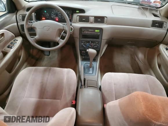 1997 Toyota Camry LE z VIN JT2BF22K2V0048990, wystawiony jako Copart lot #58781925 z przebiegiem 146 216 mil mil oraz Szkoda całkowita • Salvage title. Historia ofert i sprzedaży dostępna na DreamBid. Obrazek 8.