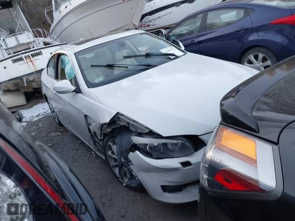 2012 BMW 3 Series 328i xDrive z VIN WBAKF5C51CE657549, wystawiony jako IAAI lot #41307725 z przebiegiem 86 897 mil mil oraz . Historia ofert i sprzedaży dostępna na DreamBid. Obrazek 1.