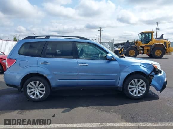 2011 Subaru Forester X Limited with VIN JF2SHAEC6BH747182, listed as a IAAI auction lot 43215821 with 106,516 mi miles and . Bid and sale history available at DreamBid. Image 14.