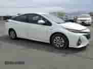 2018 Toyota Prius Plus with VIN JTDKARFP2J3088127, listed as a Copart auction lot 70230305 with 45,760 mi miles and Salvage title. Bid and sale history available at DreamBid. Image 4.