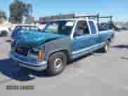 1991 GMC Sierra 1500 z VIN 2GTEC19K8M1514678, wystawiony jako IAAI lot #43387857 z przebiegiem 161 656 mil mil oraz . Historia ofert i sprzedaży dostępna na DreamBid. Obrazek 2.