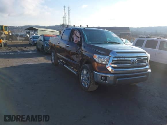 2017 Toyota Tundra Platinum с VIN 5TFAY5F17HX637514, выставлен на аукционе IAAI как лот 41519362 с пробегом 152 935 миль миль и . История ставок и продаж доступна на DreamBid. Изображение 1.