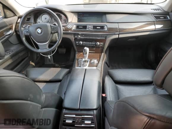 2010 BMW 7 Series 750i xDrive with VIN WBAKC6C5XAC393416, listed as a Copart auction lot 69124825 with 174,221 mi miles and Salvage title. Bid and sale history available at DreamBid. Image 8.