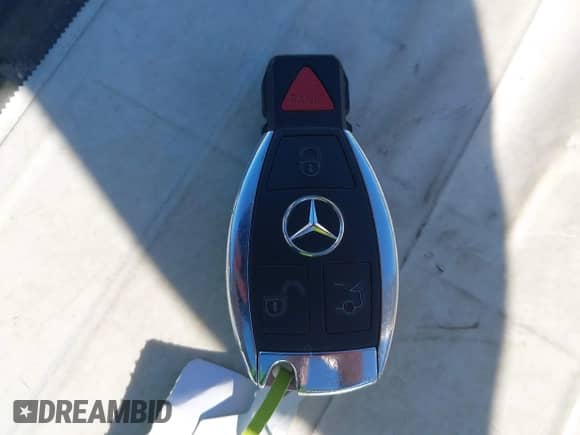 2013 Mercedes-Benz C 300 Sport with VIN WDDGF8AB3DR283934, listed as a IAAI auction lot 43436650 with 125,221 mi miles and . Bid and sale history available at DreamBid. Image 11.