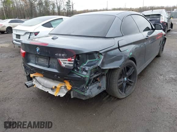 2015 BMW 4 Series 428i с VIN WBA3V5C56FP753337, выставлен на аукционе IAAI как лот 41959843 с пробегом 68 086 миль миль и . История ставок и продаж доступна на DreamBid. Изображение 6.