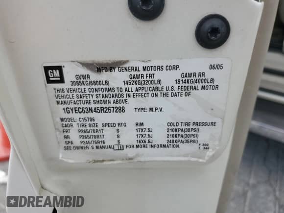 2005 Cadillac Escalade with VIN 1GYEC63N45R267288, listed as a Copart auction lot 62376215 with 136,282 mi miles and Salvage title. Bid and sale history available at DreamBid. Image 12.