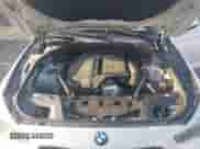 2015 BMW 5 Series 535i Gran Turismo z VIN WBA5M2C51FD872215, wystawiony jako IAAI lot #41787558 z przebiegiem 96 768 mil mil oraz . Historia ofert i sprzedaży dostępna na DreamBid. Obrazek 10.