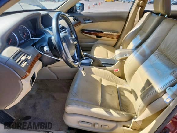 2009 Honda Accord EX-L with VIN 1HGCP36819A032357, listed as a Copart auction lot 90385485 with 217,826 mi miles and Clean title. Bid and sale history available at DreamBid. Image 7.