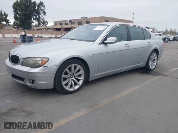 2008 BMW 7 Series 750Li with VIN WBAHN83538DT81984, listed as a IAAI auction lot 43463941 with 107,183 mi miles and . Bid and sale history available at DreamBid. Image 2.