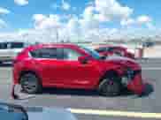 2025 Mazda CX-5 S Preferred z VIN JM3KFBCL6S0625053, wystawiony jako IAAI lot #42944887 z przebiegiem 3 699 mil mil oraz . Historia ofert i sprzedaży dostępna na DreamBid. Obrazek 13.