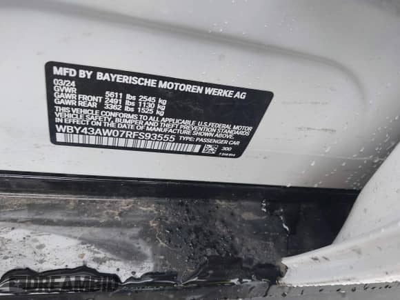 2024 BMW i4 eDrive35 с VIN WBY43AW07RFS93555, выставлен на аукционе IAAI как лот 40930782 с пробегом 4 156 миль миль и . История ставок и продаж доступна на DreamBid. Изображение 9.