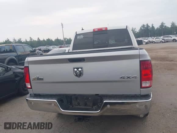 2018 Ram 1500 Big Horn z VIN 1C6RR7LG3JS110178, wystawiony jako IAAI lot #42872193 z przebiegiem 87 364 mil mil oraz . Historia ofert i sprzedaży dostępna na DreamBid. Obrazek 17.