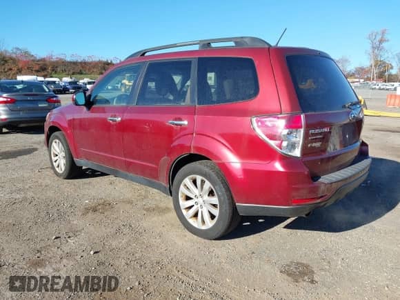 2013 Subaru Forester X Premium z VIN JF2SHADC0DH417073, wystawiony jako IAAI lot #43498249 z przebiegiem 170 040 mil mil oraz . Historia ofert i sprzedaży dostępna na DreamBid. Obrazek 3.