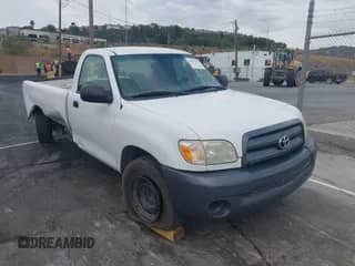 2006 Toyota Tundra z VIN 5TBJU32146S470305, wystawiony jako IAAI lot #43242829 z przebiegiem 290 750 mil mil oraz . Historia ofert i sprzedaży dostępna na DreamBid. Obrazek 1.